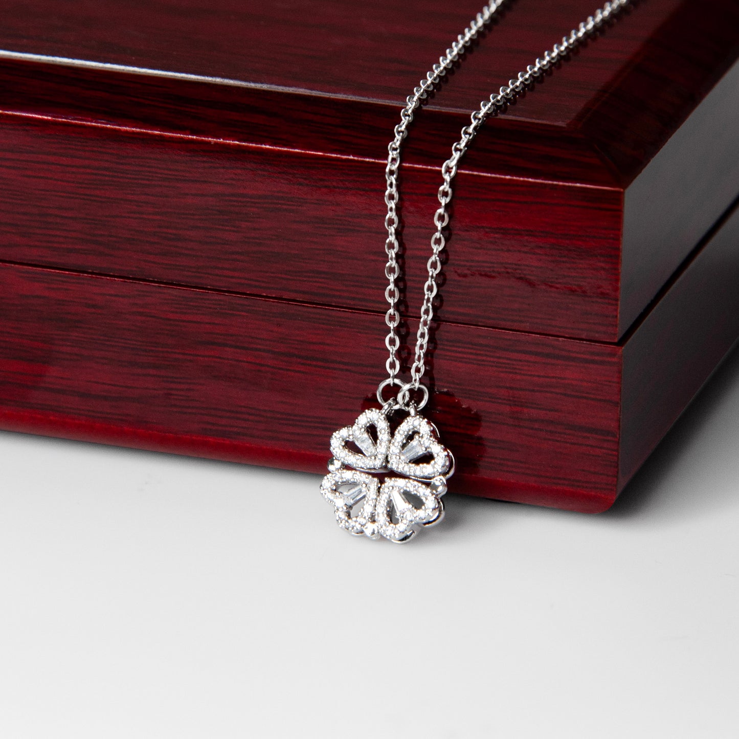 Non-Message Card Magnetic Hearts Necklace