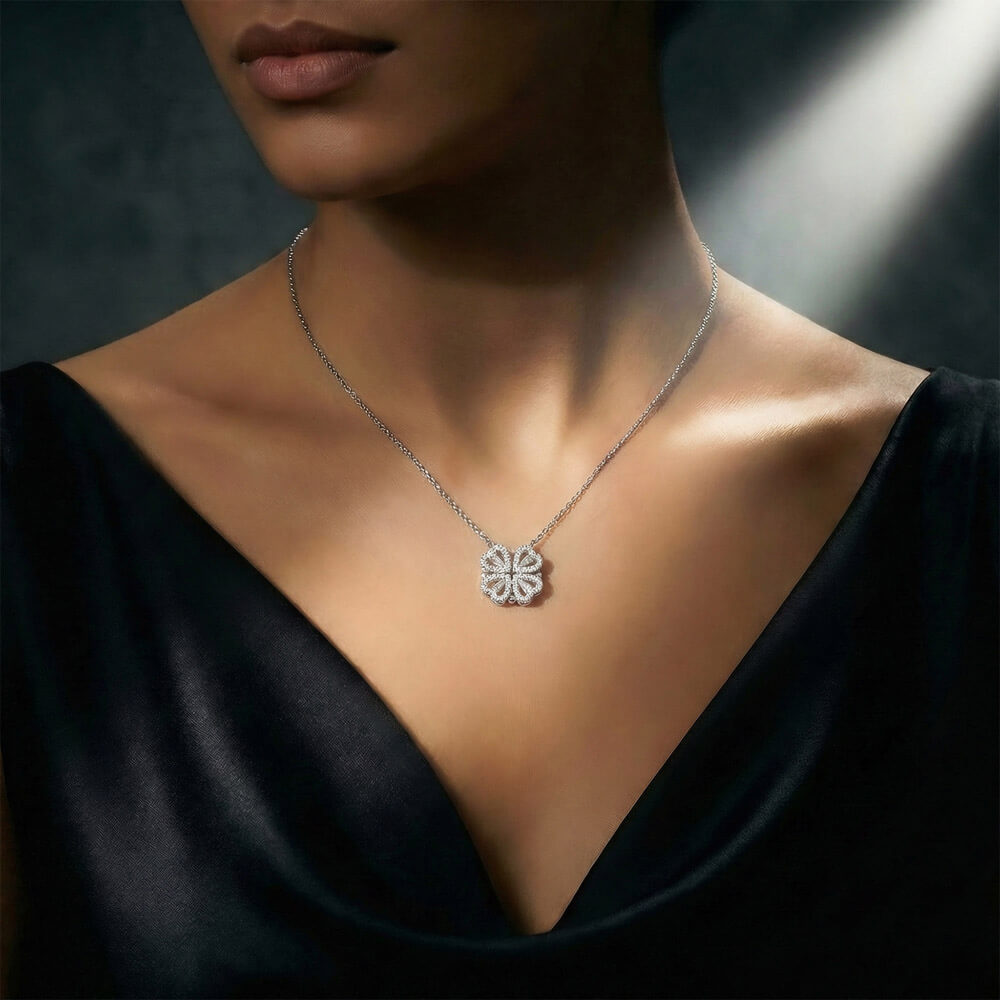 Non-Message Card Magnetic Hearts Necklace