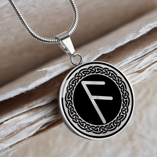 Anzus Circle Necklace